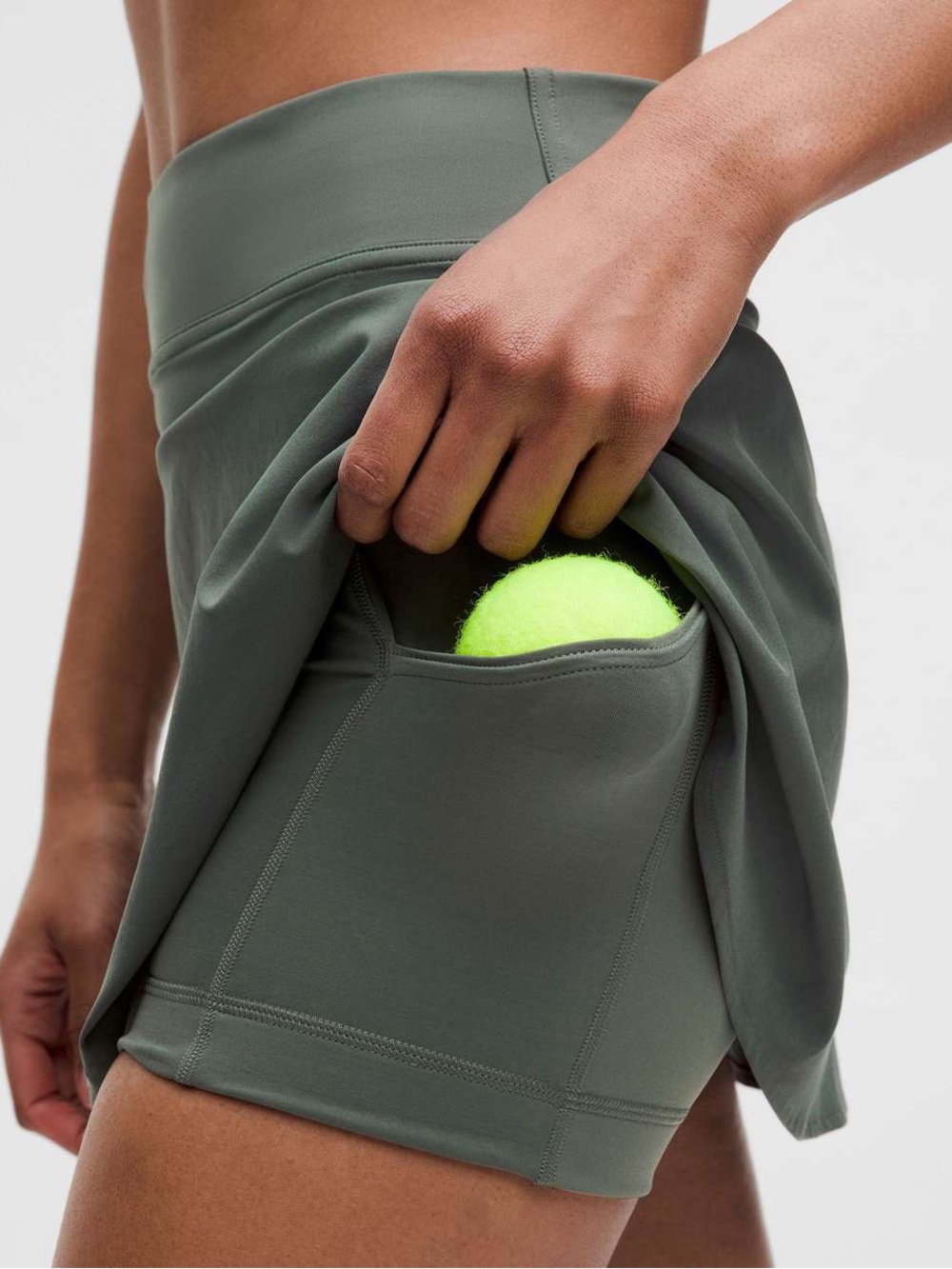 Lululemon Lightweight High-Rise Tennis Skirt in Dark Forest Size 4